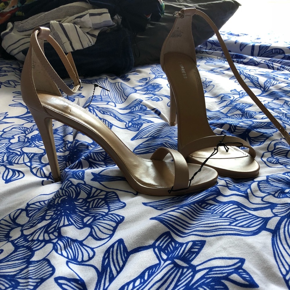 Express stilettos